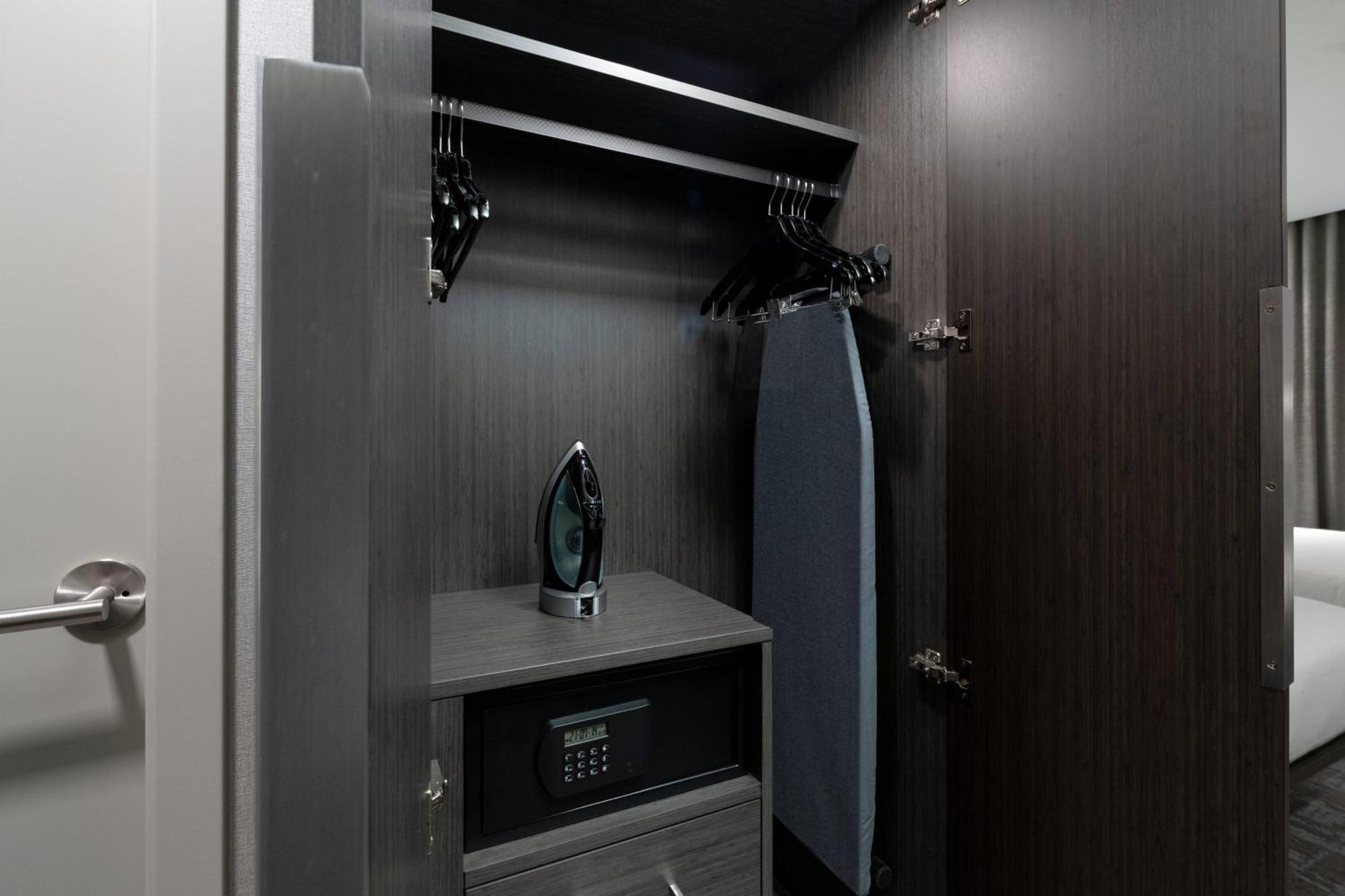 Towneplace Suites By Marriott Boston Medford Εξωτερικό φωτογραφία