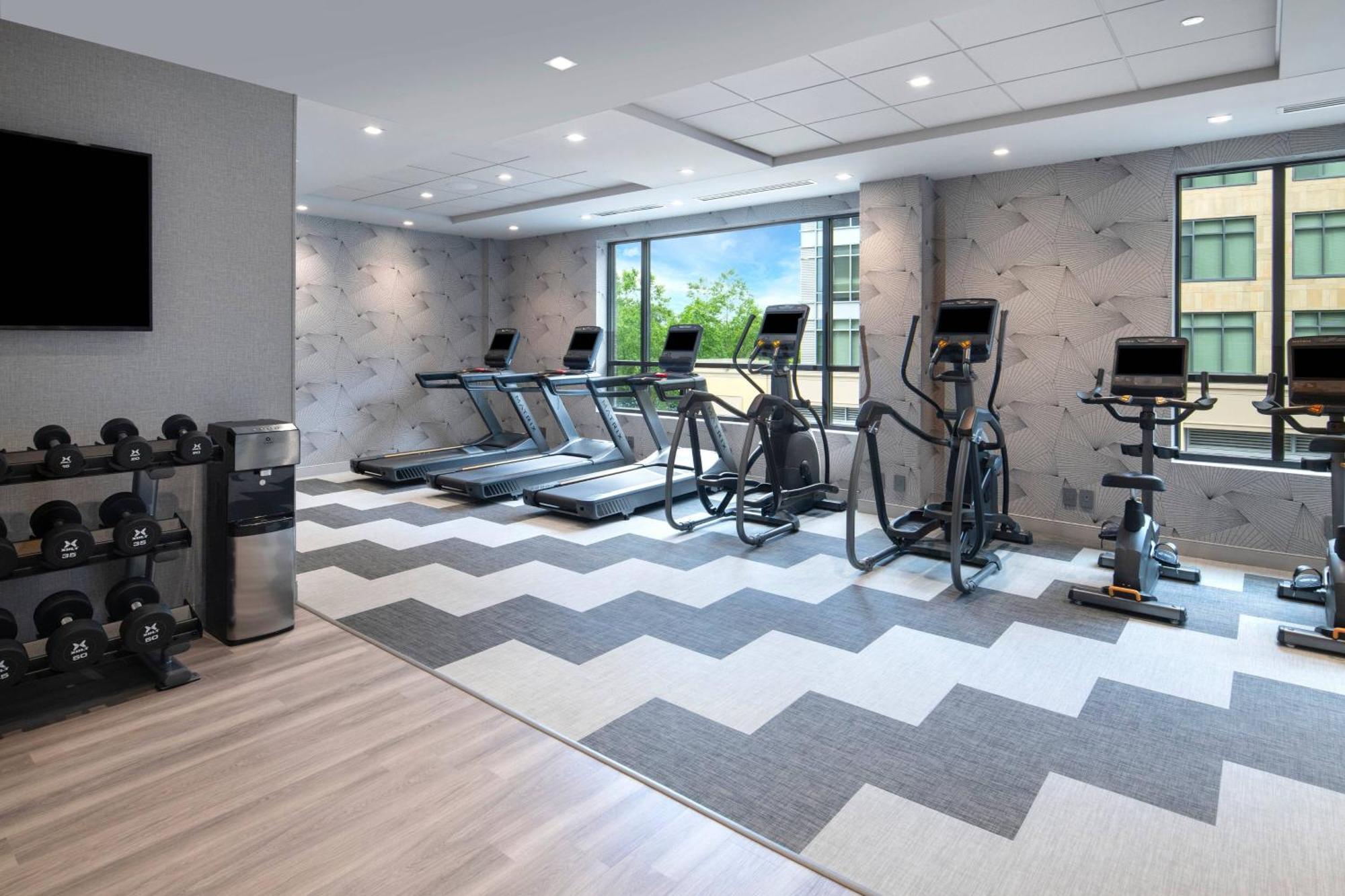 Towneplace Suites By Marriott Boston Medford Εξωτερικό φωτογραφία