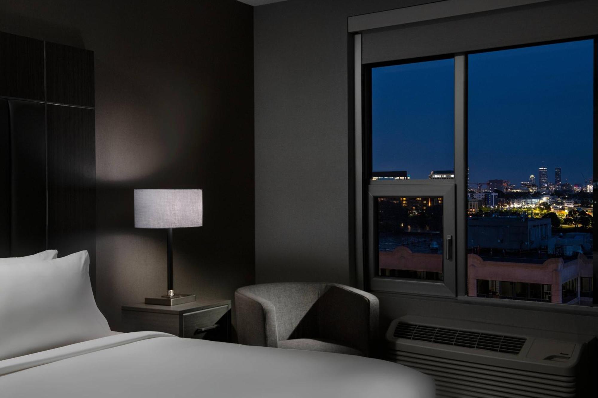 Towneplace Suites By Marriott Boston Medford Εξωτερικό φωτογραφία